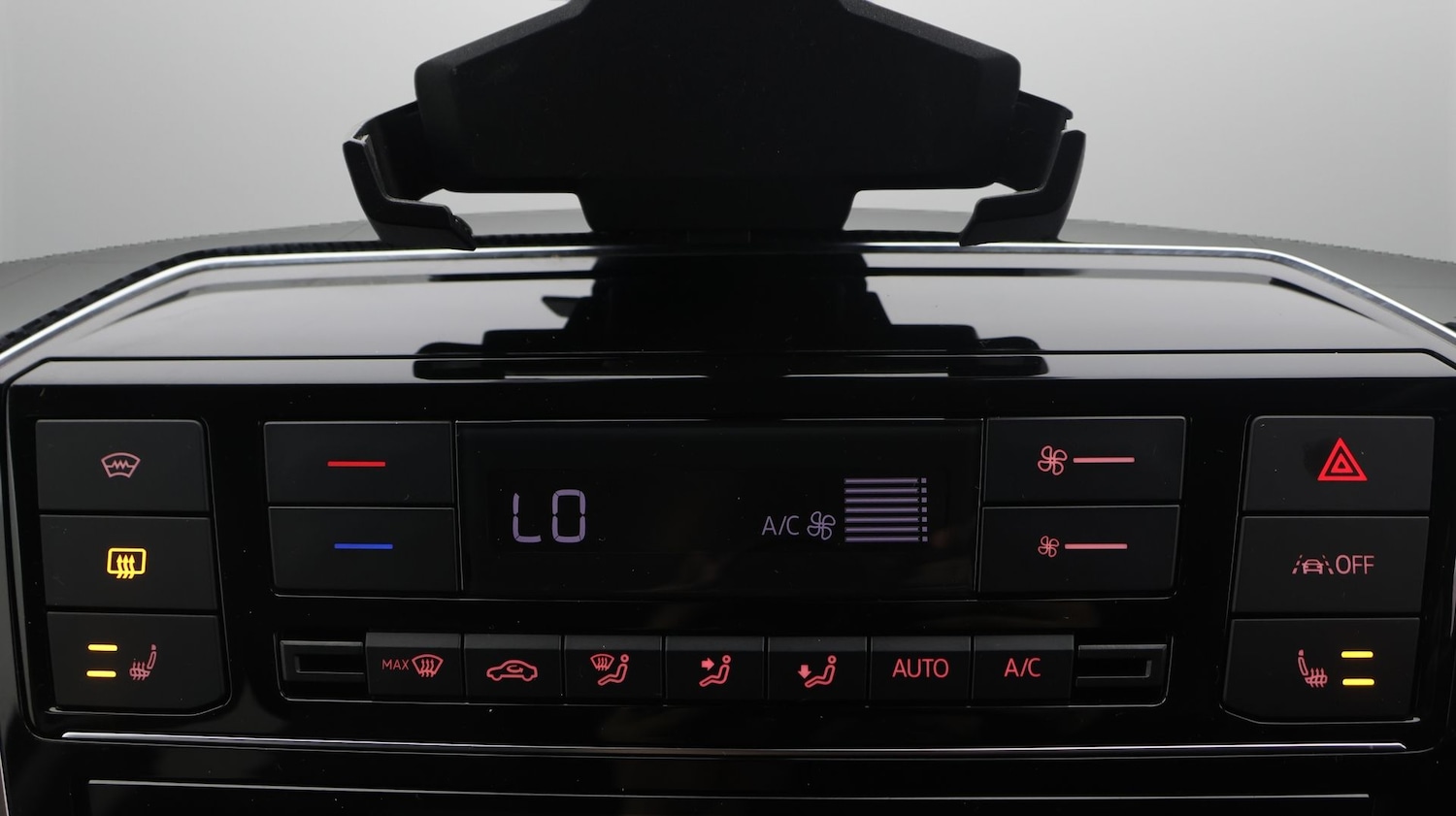 Used Volkswagen up! 2022 for sale - 77216392: Photo 11