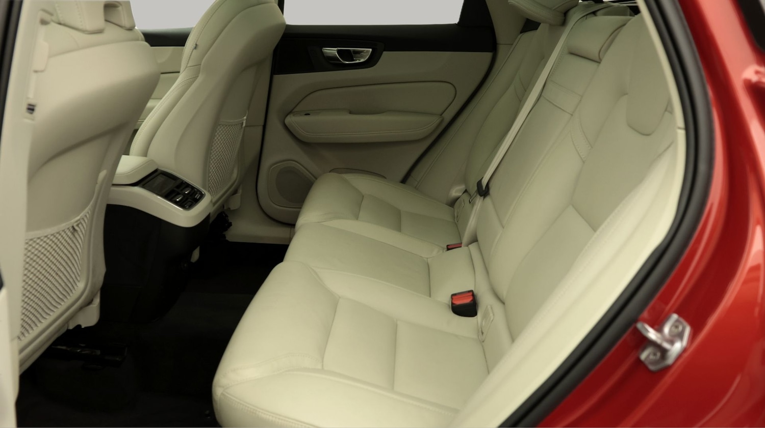 Used Volvo XC60 2021 for sale - 77736083: Photo 16