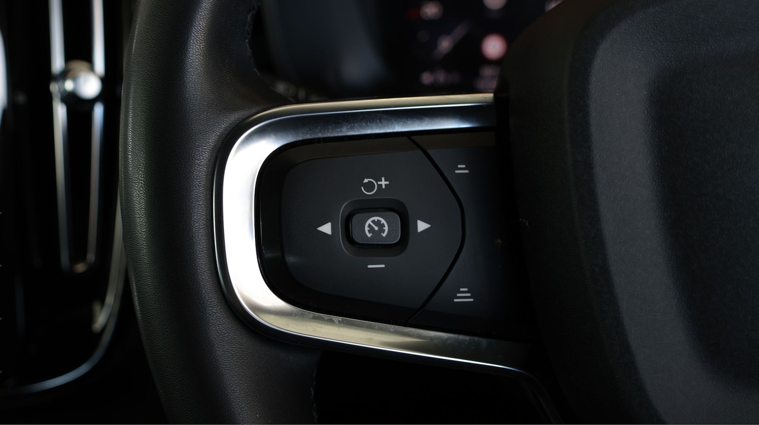 Used Volvo XC40 2022 for sale - 77891831: Photo 21