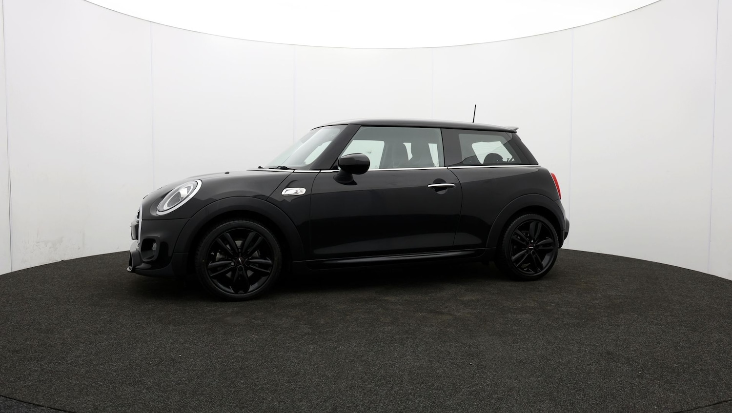 Used MINI Hatch 2019 for sale - 76811672: Photo 60