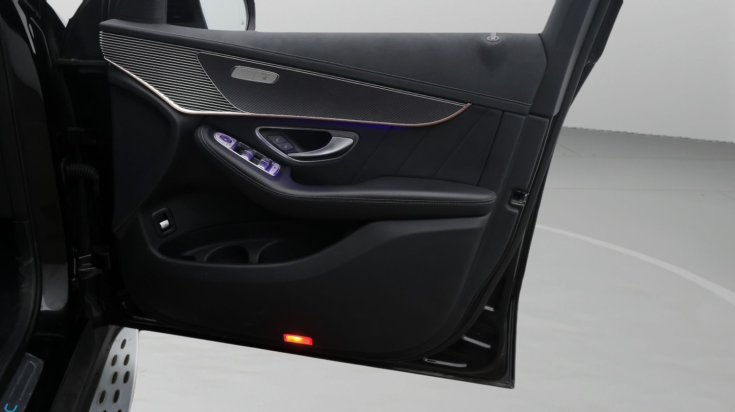 Used Mercedes-Benz EQC 2023 for sale - 77368037: Photo 15