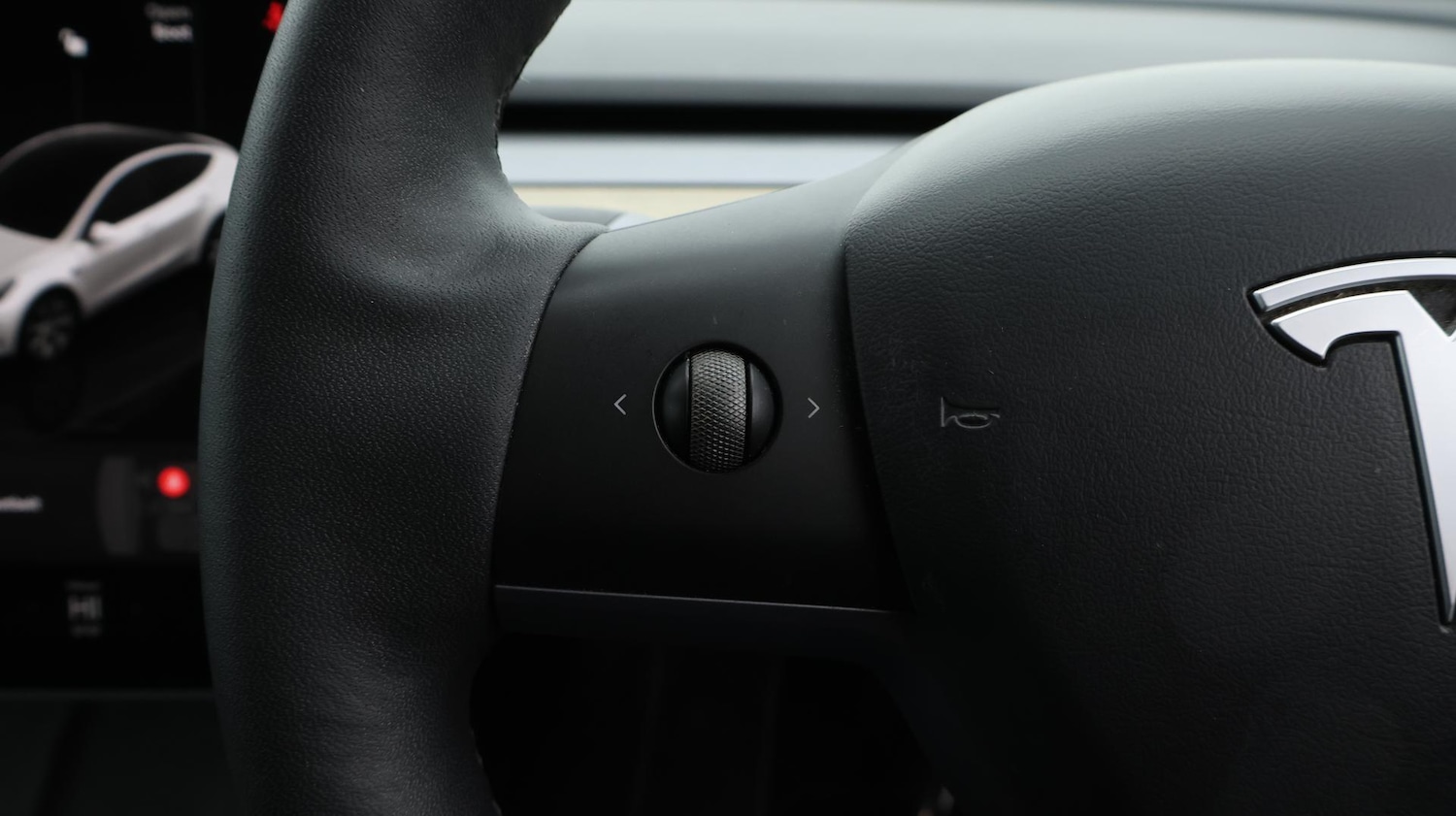 Used Tesla Model Y 2024 for sale - 76644876: Photo 23