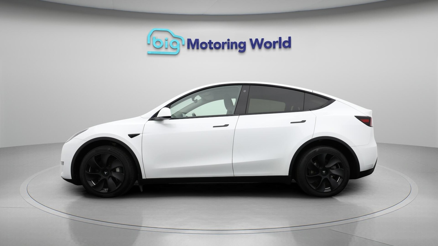 Used Tesla Model Y 2024 for sale - 76644876: Photo 5
