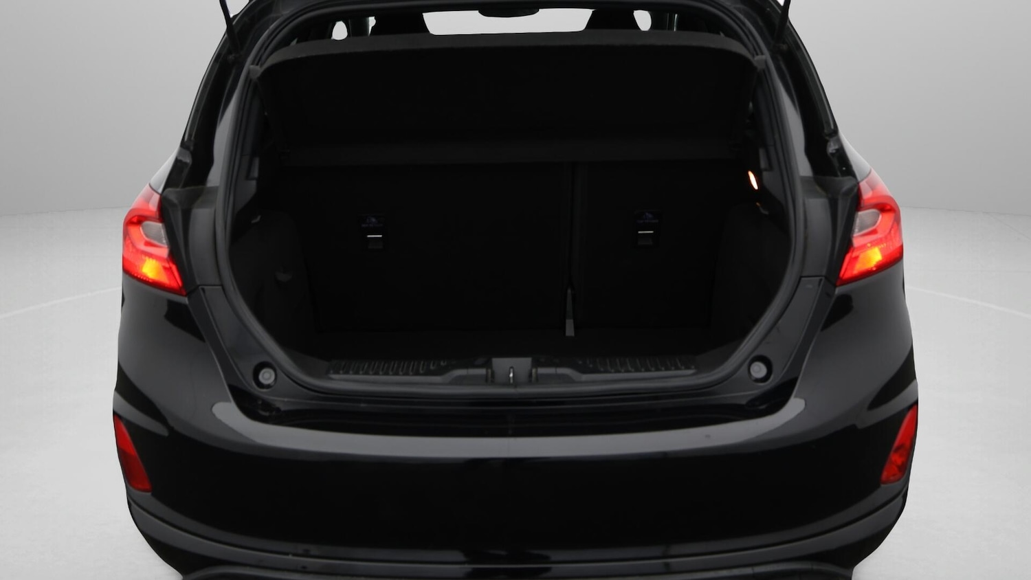 Used Ford Fiesta 2018 for sale - 76657131: Photo 18