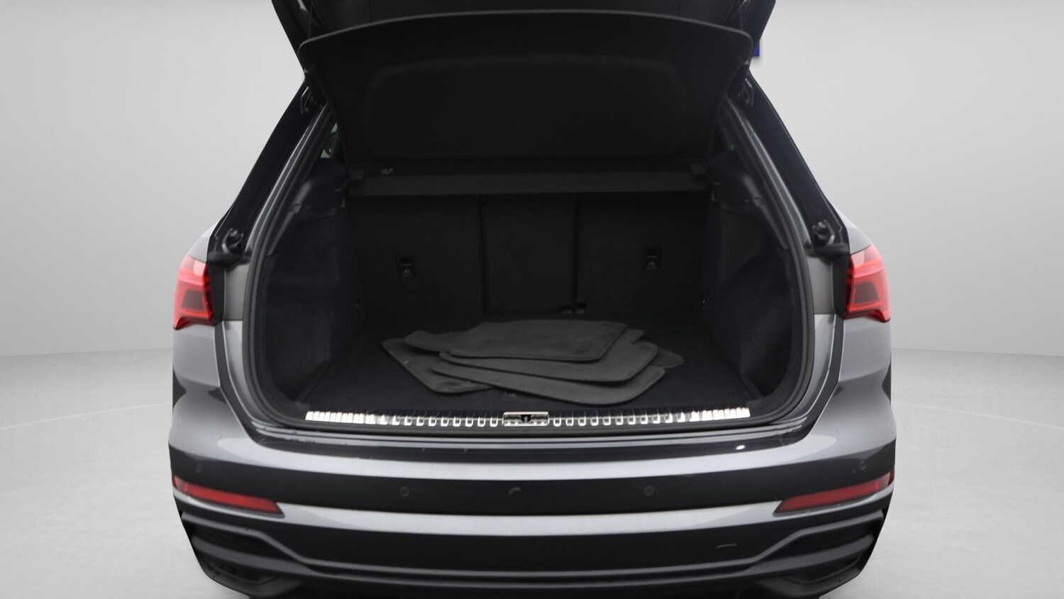 Used Audi Q3 2022 for sale - 76644549: Photo 18