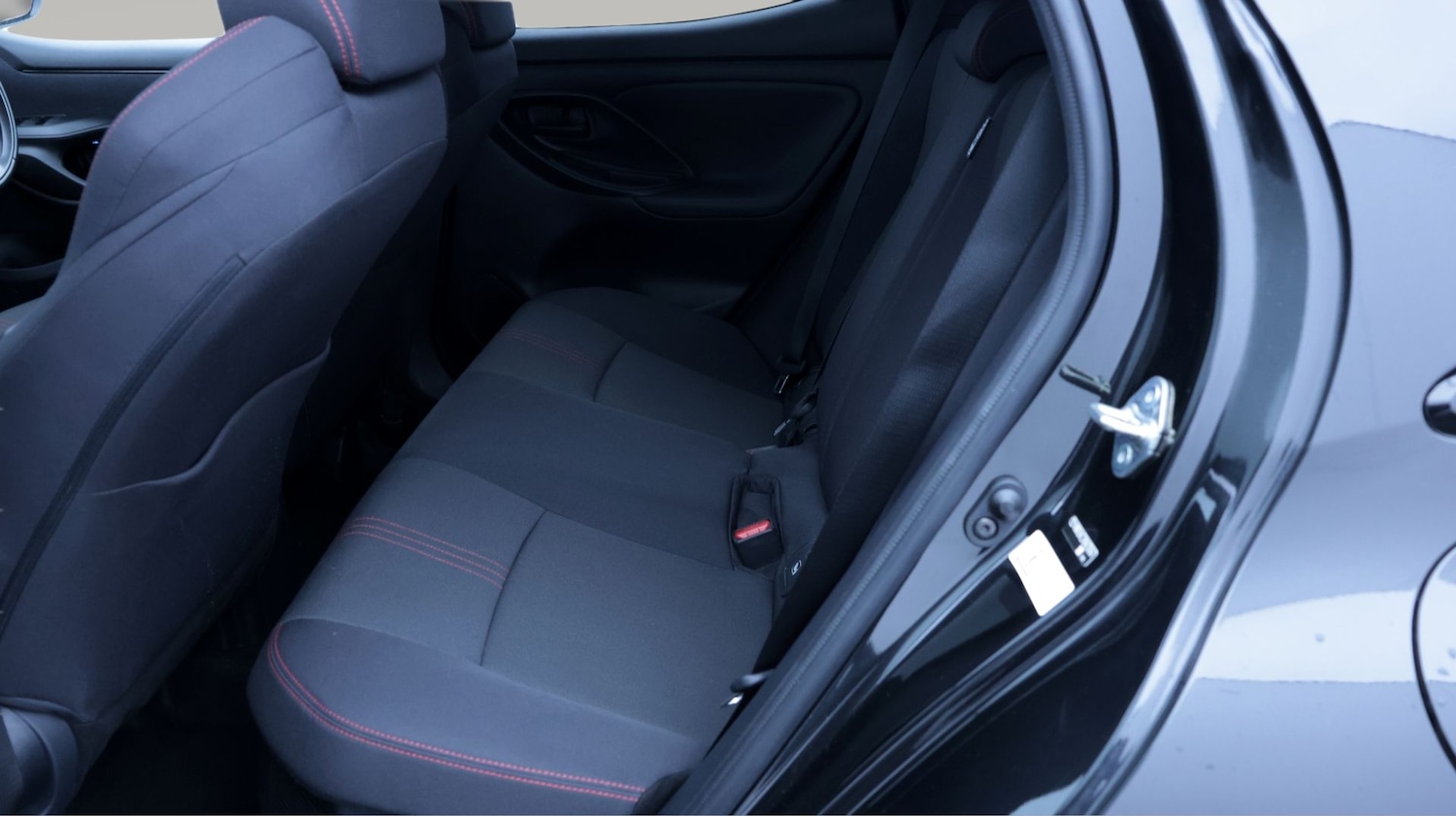 Used Toyota Yaris for sale - 77682211: Photo 16