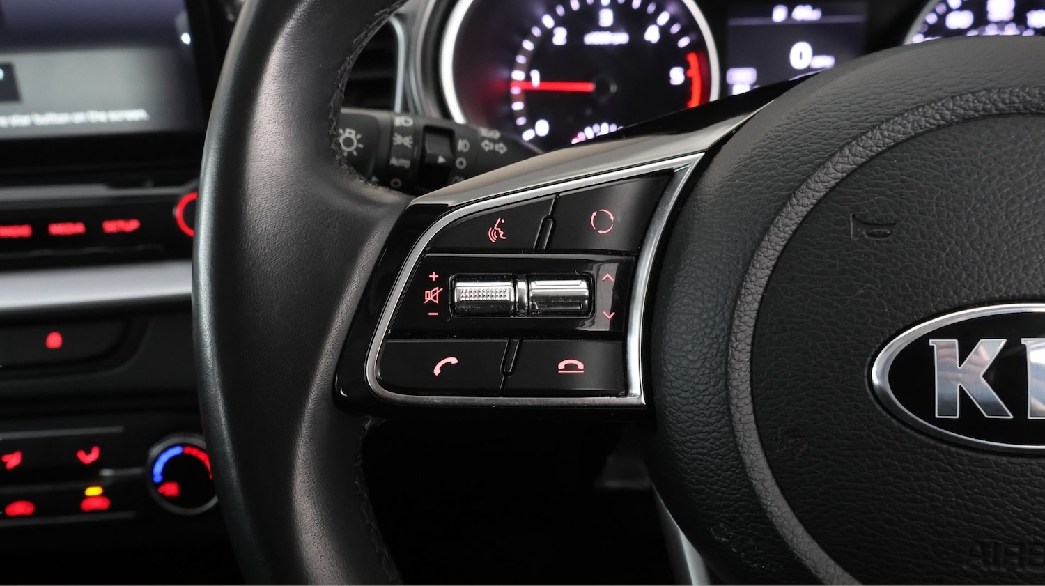 Used Kia Ceed 2022 for sale - 77610504: Photo 22