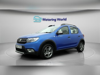 Used Dacia Sandero Stepway 2017 for sale - 76215652: Photo
