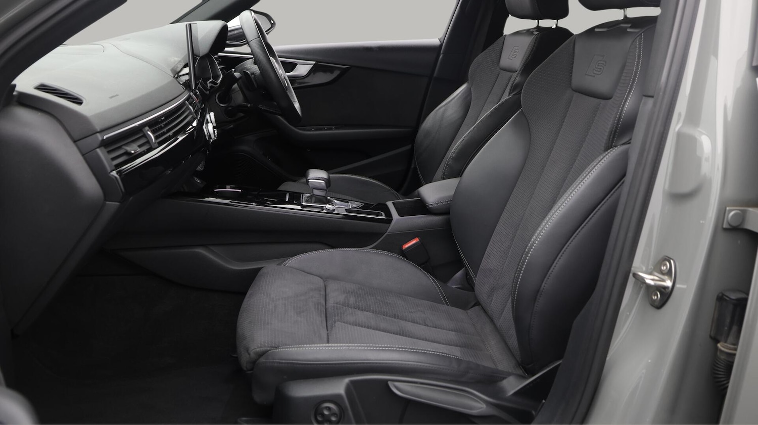 Used Audi A4 Avant 2022 for sale - 76283032: Photo 15
