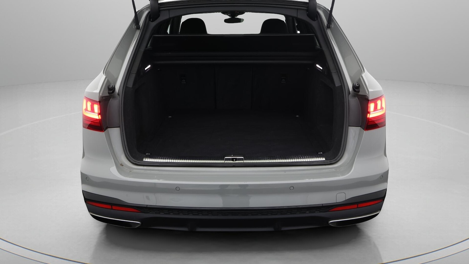 Used Audi A4 Avant 2022 for sale - 76283032: Photo 18