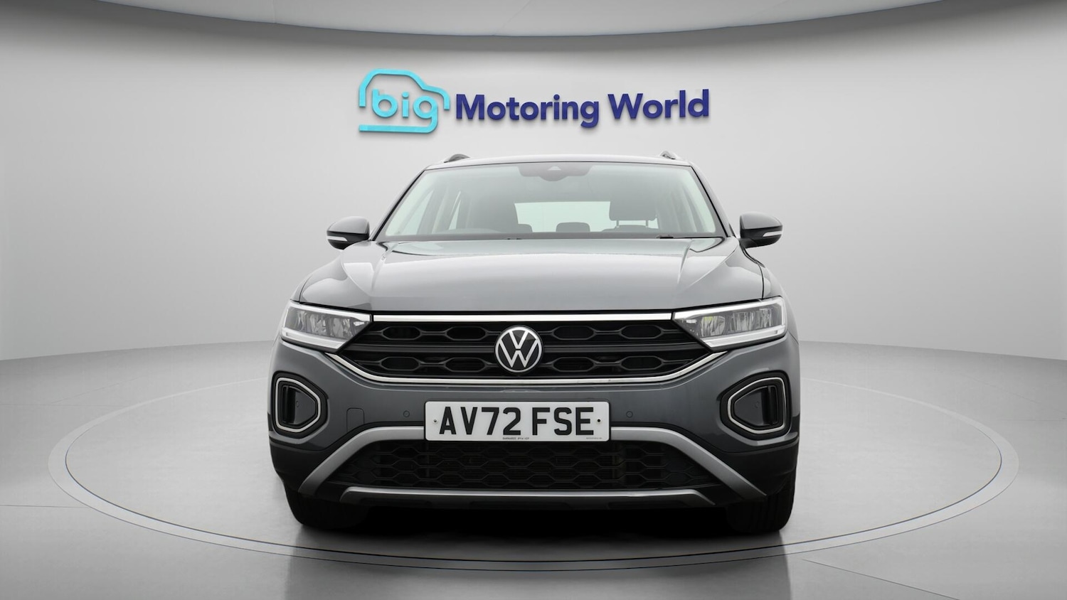 Used Volkswagen T-Roc 2022 for sale - 76380904: Photo 2
