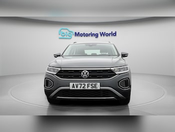 Used Volkswagen T-Roc 2022 for sale - 76380904: Photo