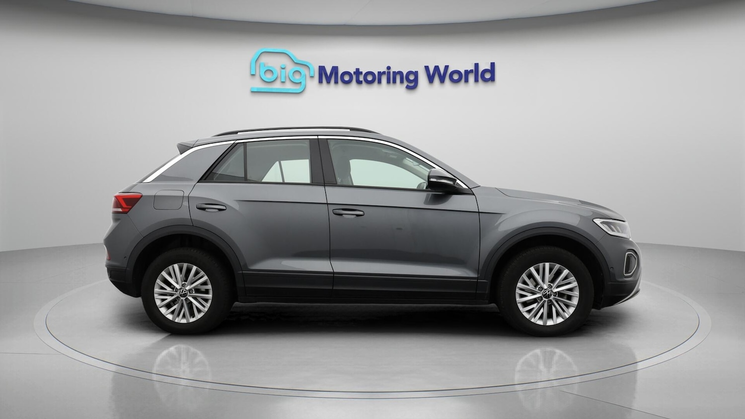 Used Volkswagen T-Roc 2022 for sale - 76380904: Photo 8