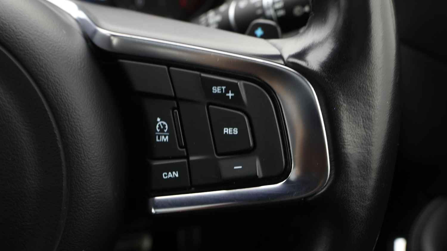 Used Jaguar E-Pace for sale - 77277178: Photo 24