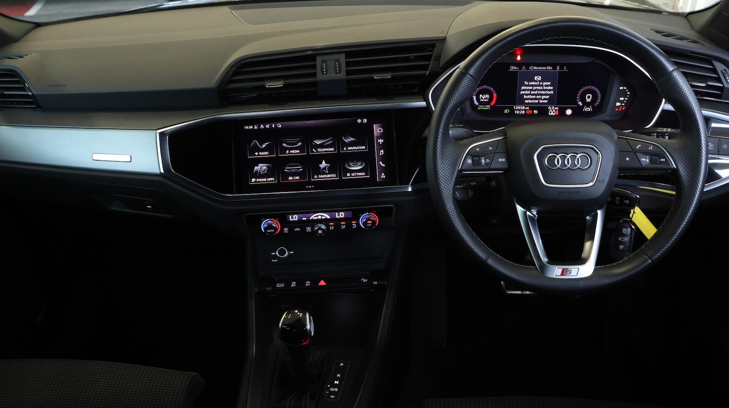 Used Audi Q3 2021 for sale - 76562460: Photo 14