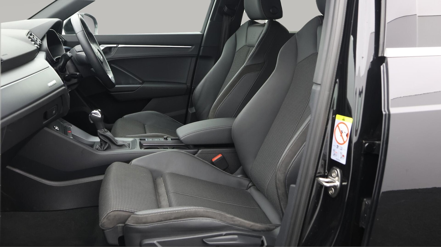 Used Audi Q3 2021 for sale - 76562460: Photo 15