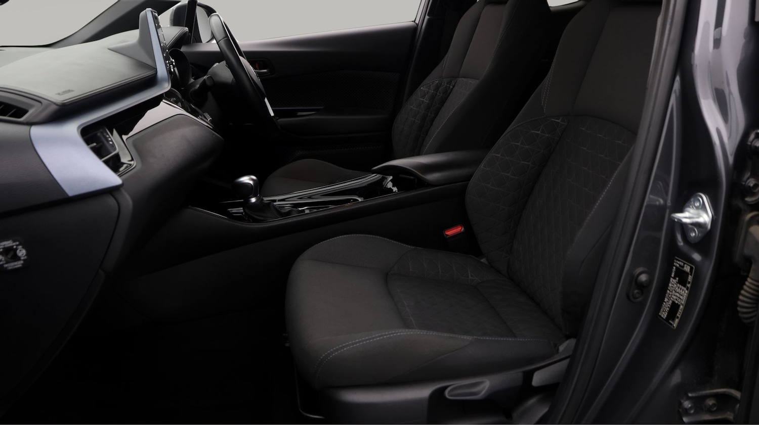 Used Toyota C-HR 2021 for sale - 77216399: Photo 14