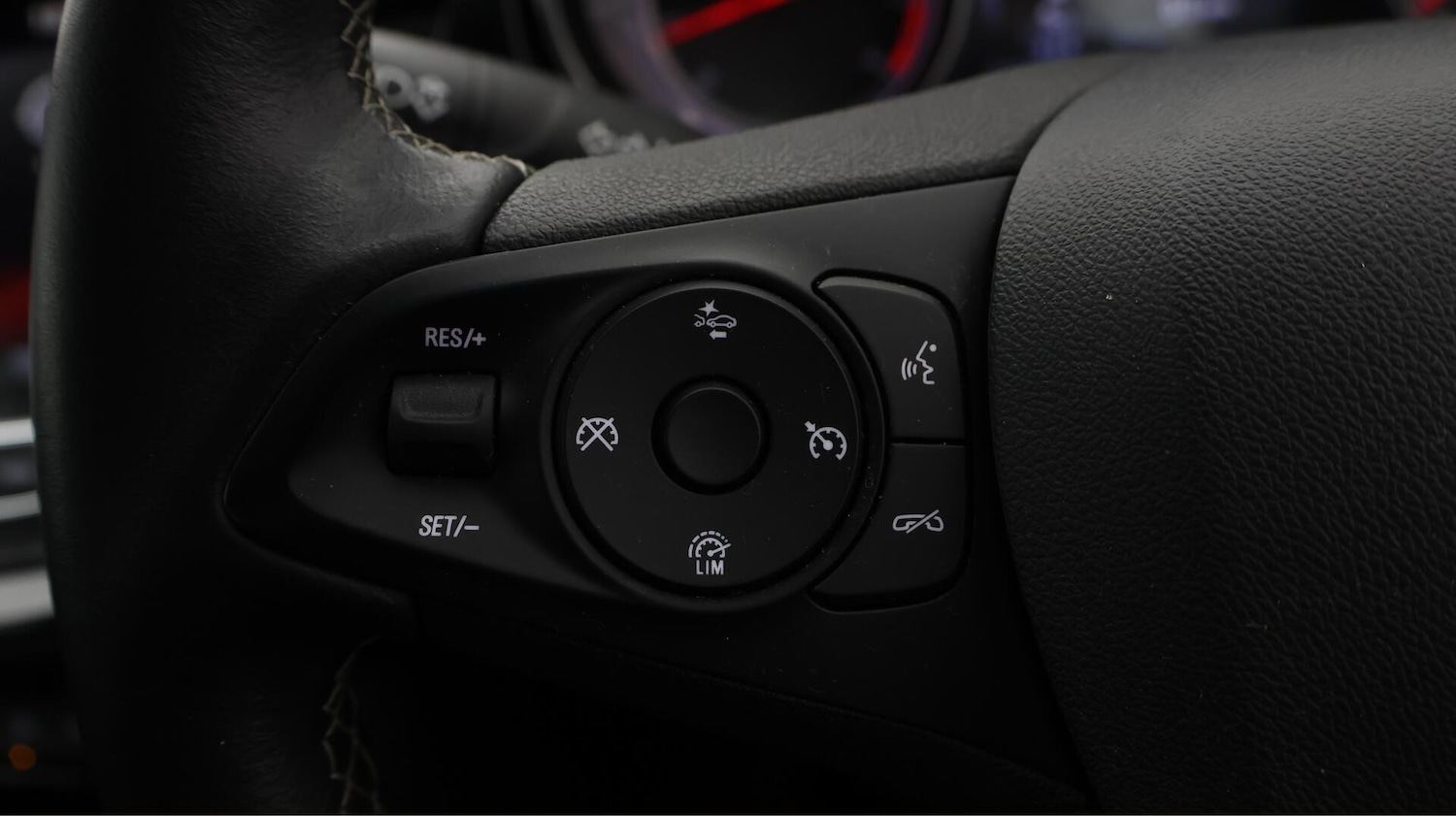 Used Vauxhall Astra 2019 for sale - 76398827: Photo 23