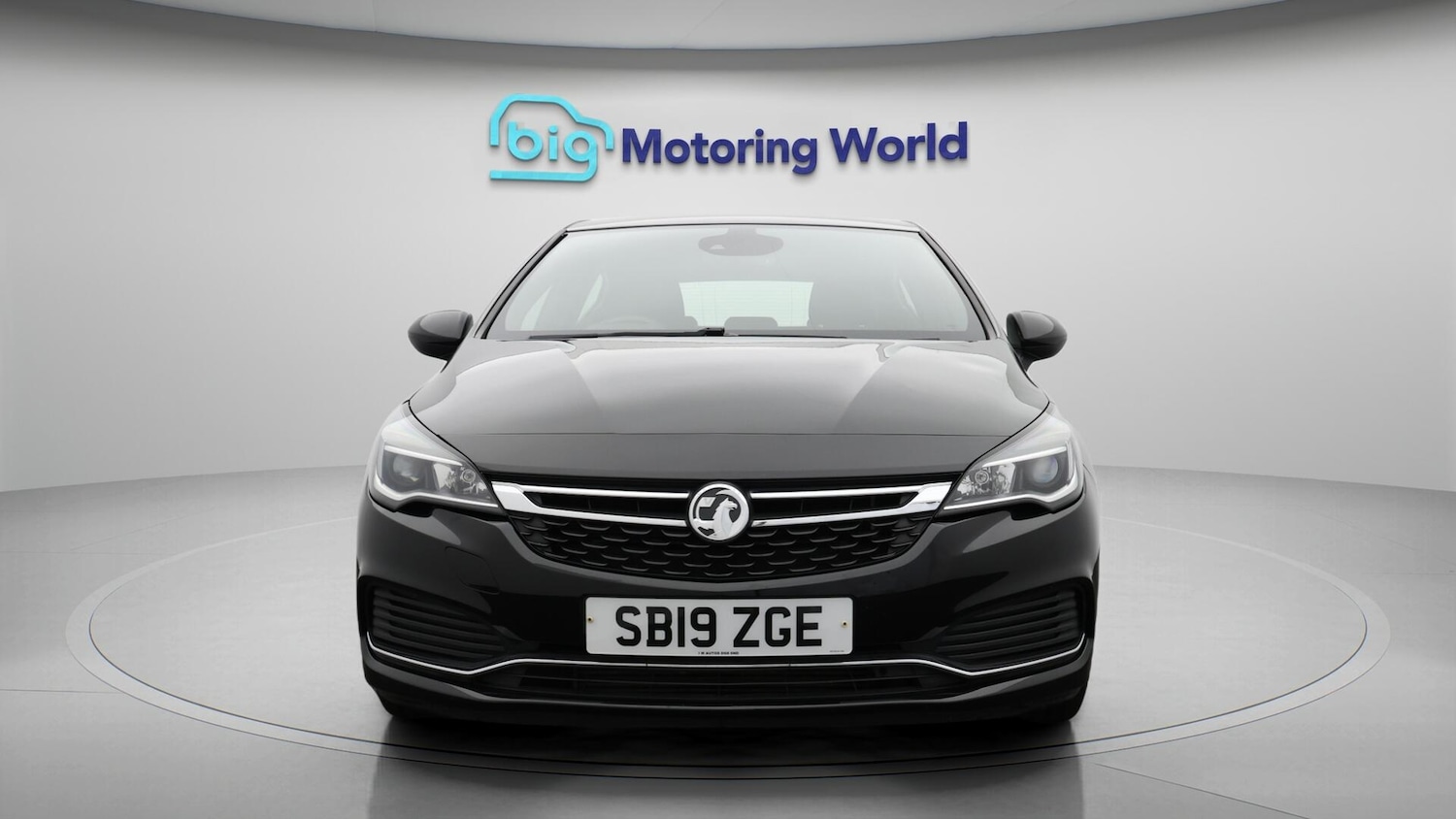 Used Vauxhall Astra 2019 for sale - 76398827: Photo 3