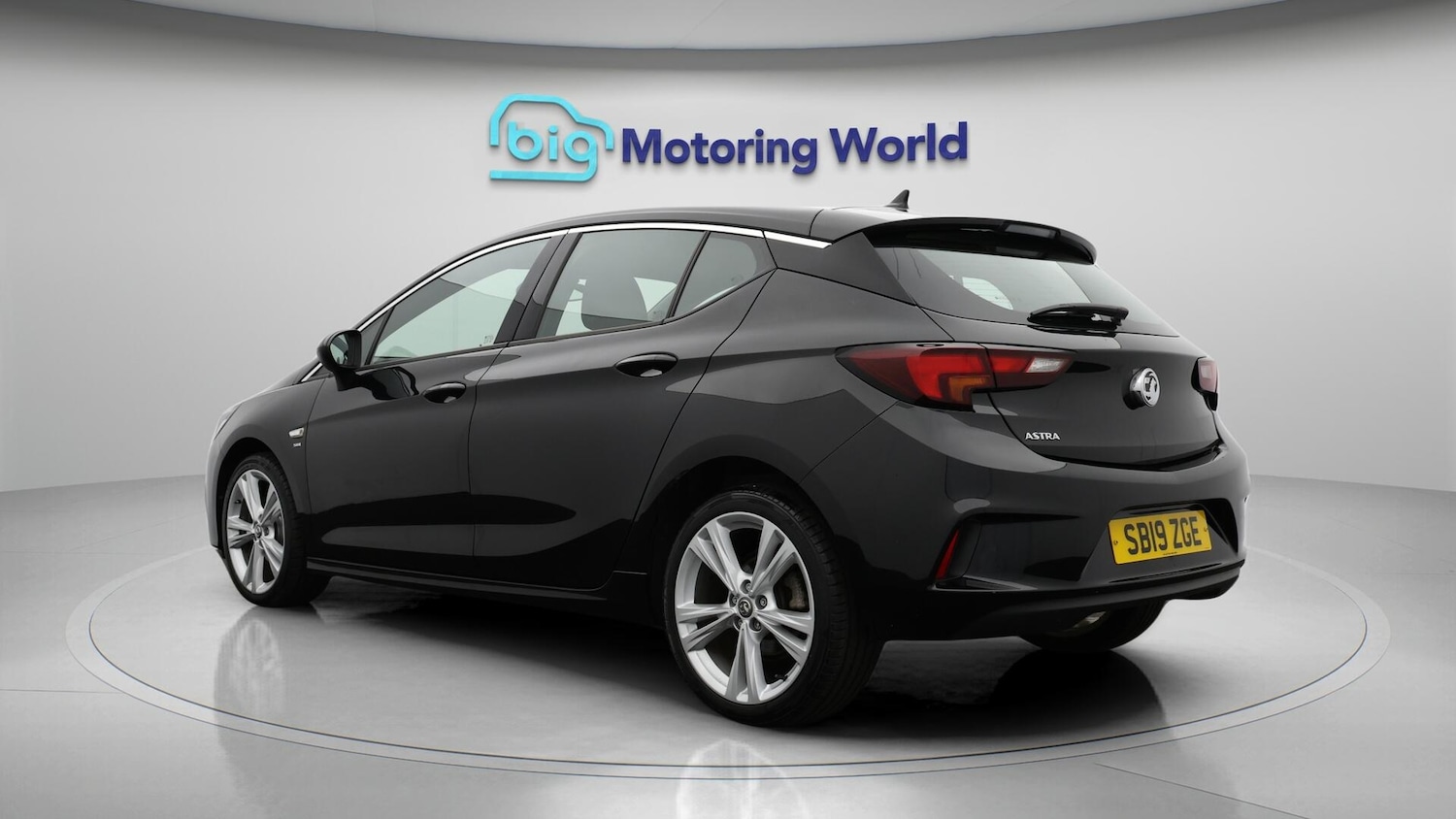Used Vauxhall Astra 2019 for sale - 76398827: Photo 6