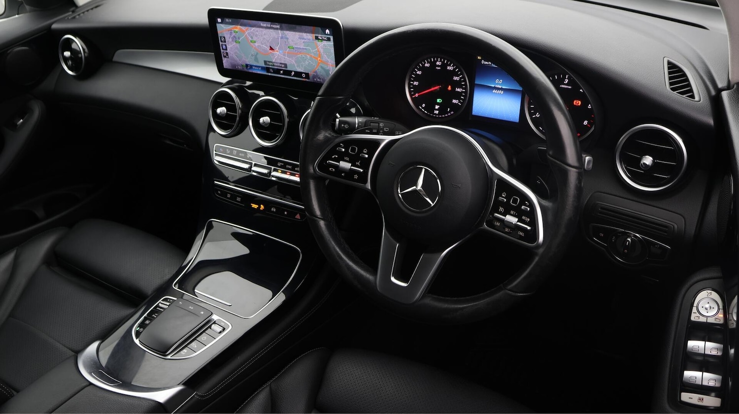 Used Mercedes-Benz GLC 2020 for sale - 76440541: Photo 10