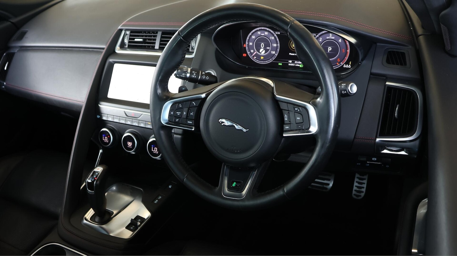 Used Jaguar E-Pace 2020 for sale - 76380827: Photo 9