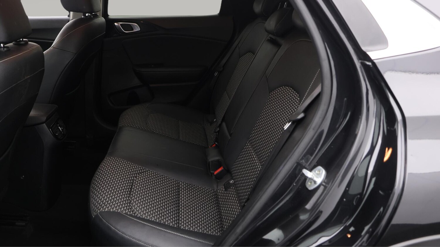 Used Kia XCeed 2022 for sale - 76513125: Photo 17