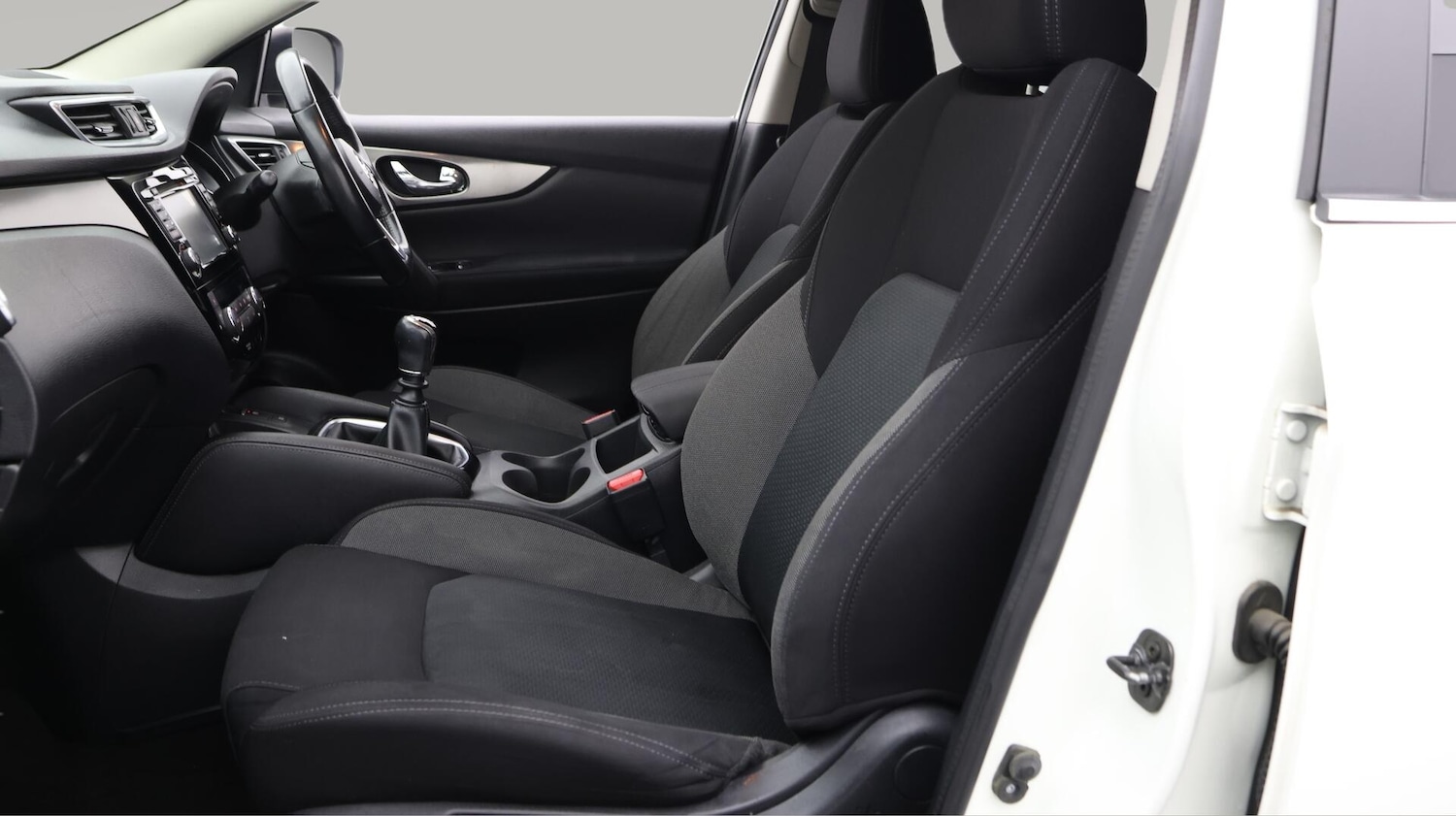 Used Nissan Qashqai for sale - 76727562: Photo 15