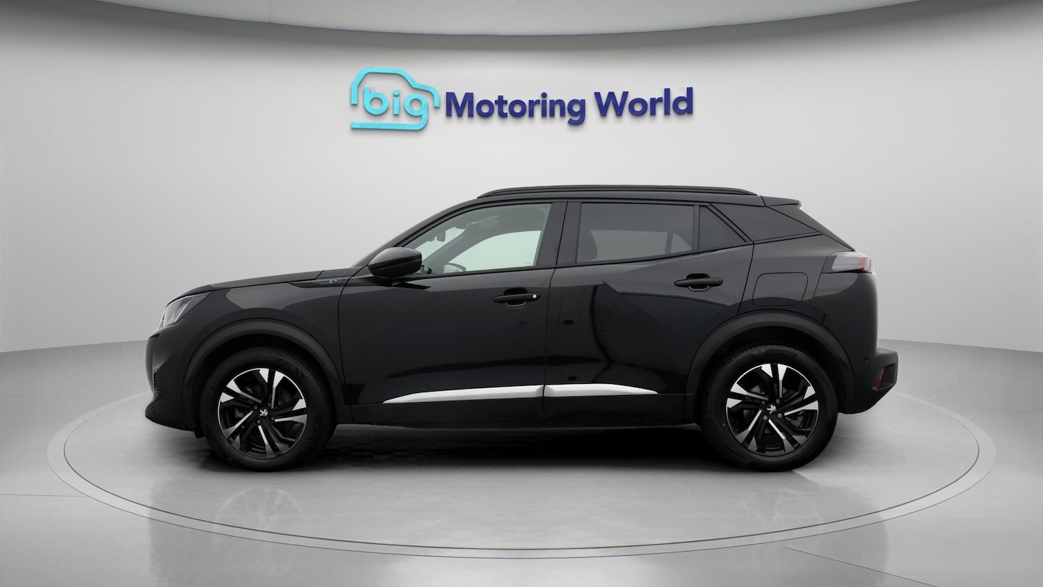 Used Peugeot 2008 2023 for sale - 77619298: Photo 4