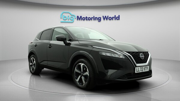 Used Nissan Qashqai 2022 for sale - 76306998: Photo 2