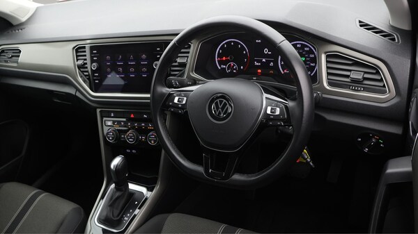 Used Volkswagen T-Roc for sale - 76247894: Photo 10