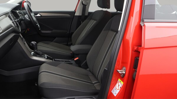 Used Volkswagen T-Roc for sale - 76247894: Photo 15