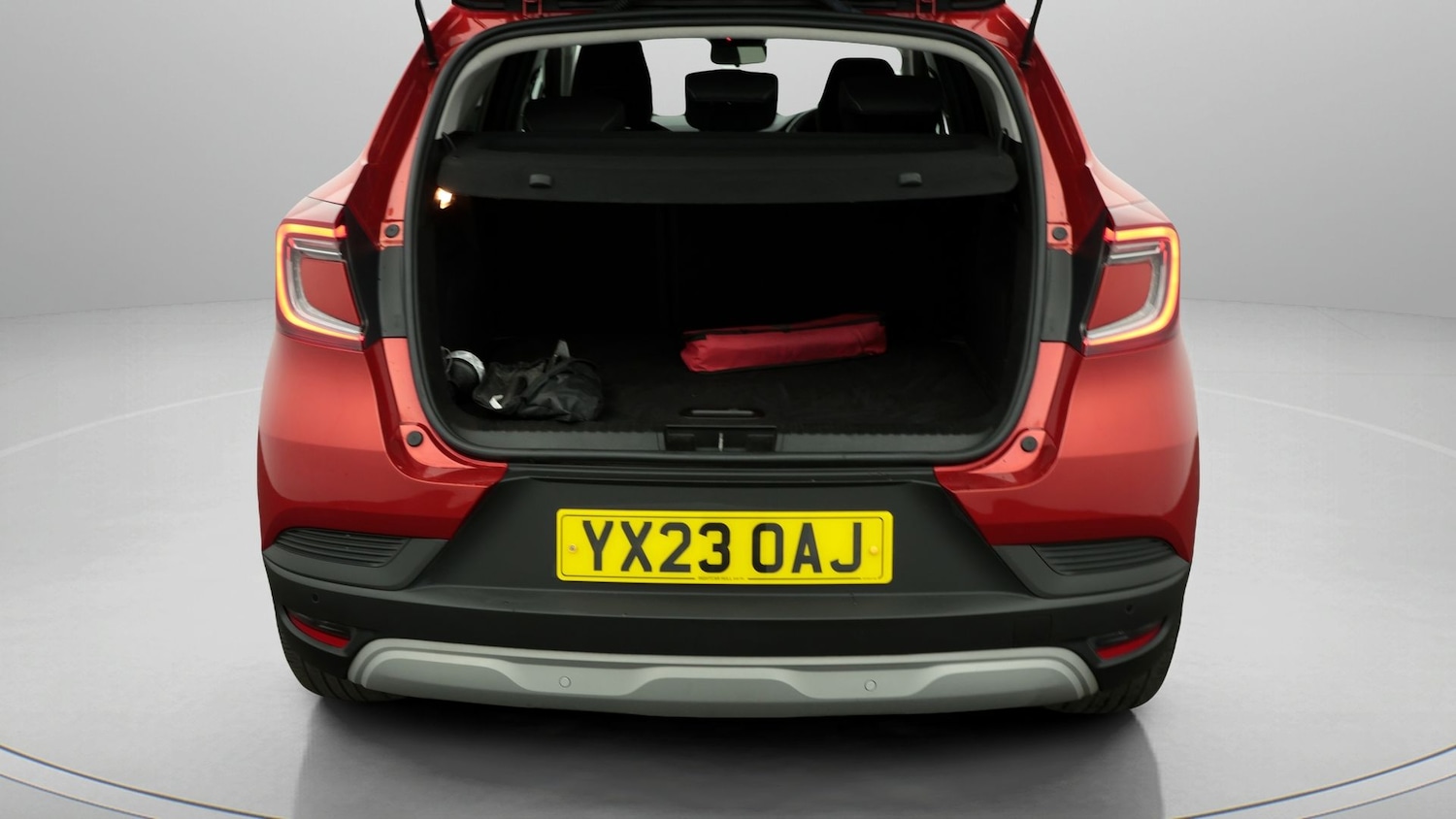 Used Renault Captur 2023 for sale - 77994480: Photo 17