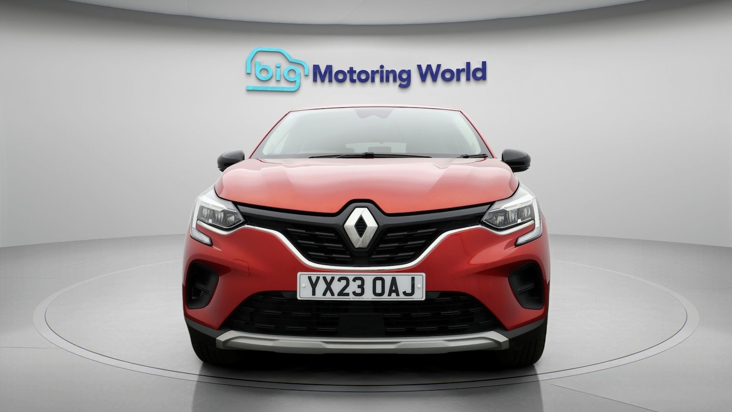 Used Renault Captur 2023 for sale - 77994480: Photo 2