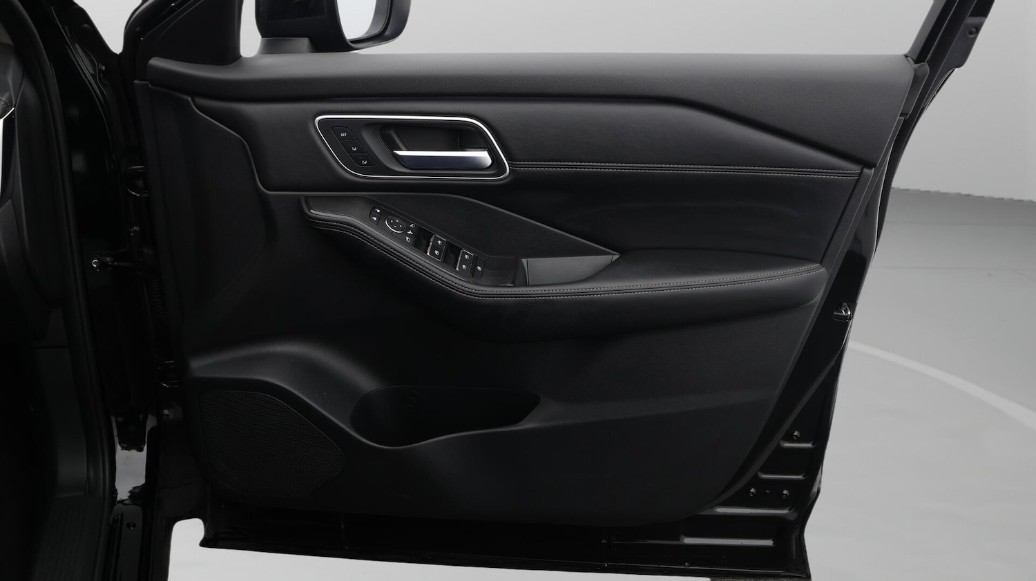 Used Nissan X-Trail 2024 for sale - 76240205: Photo 16