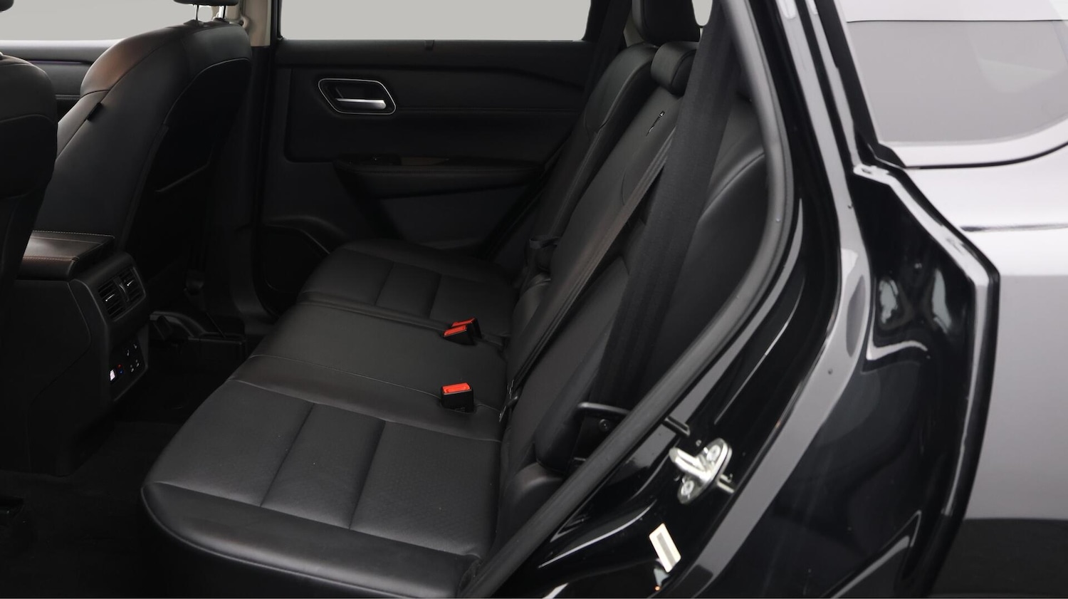 Used Nissan X-Trail 2024 for sale - 76240205: Photo 17