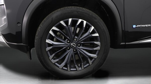 Used Nissan X-Trail 2024 for sale - 76240205: Photo 19