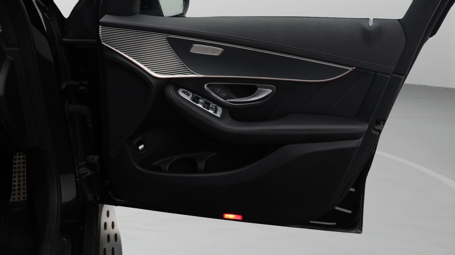 Used Mercedes-Benz EQC for sale - 77921122: Photo 15