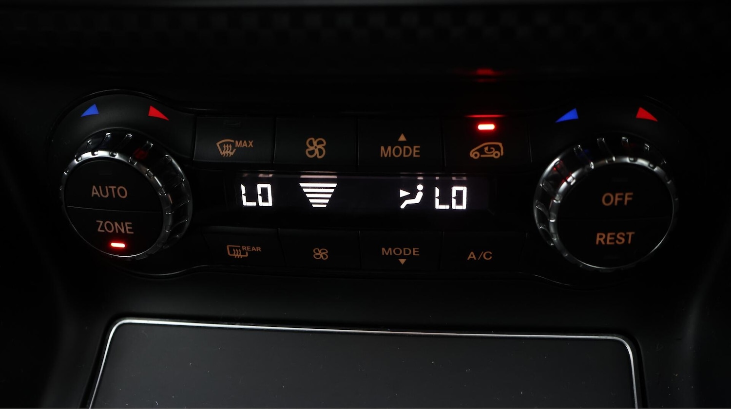 Used Mercedes-Benz A-Class 2018 for sale - 76440995: Photo 13