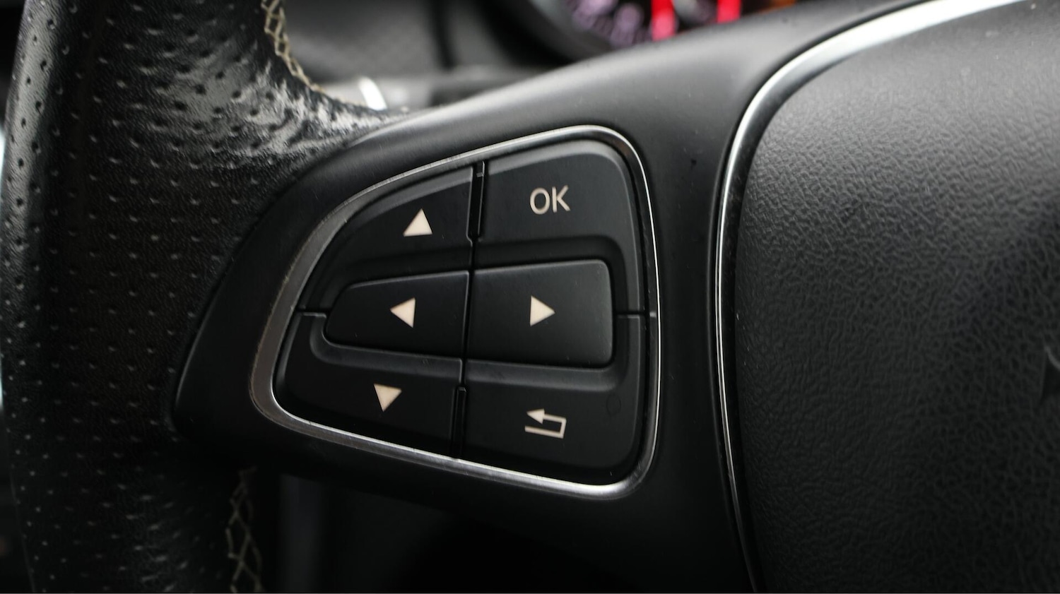 Used Mercedes-Benz A-Class 2018 for sale - 76440995: Photo 23