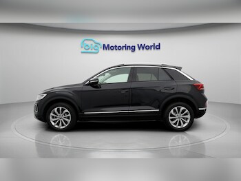 Used Volkswagen T-Roc 2023 for sale - 78403052: Photo