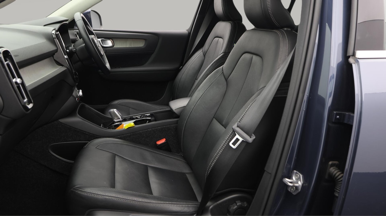 Used Volvo XC40 2020 for sale - 76246767: Photo 15