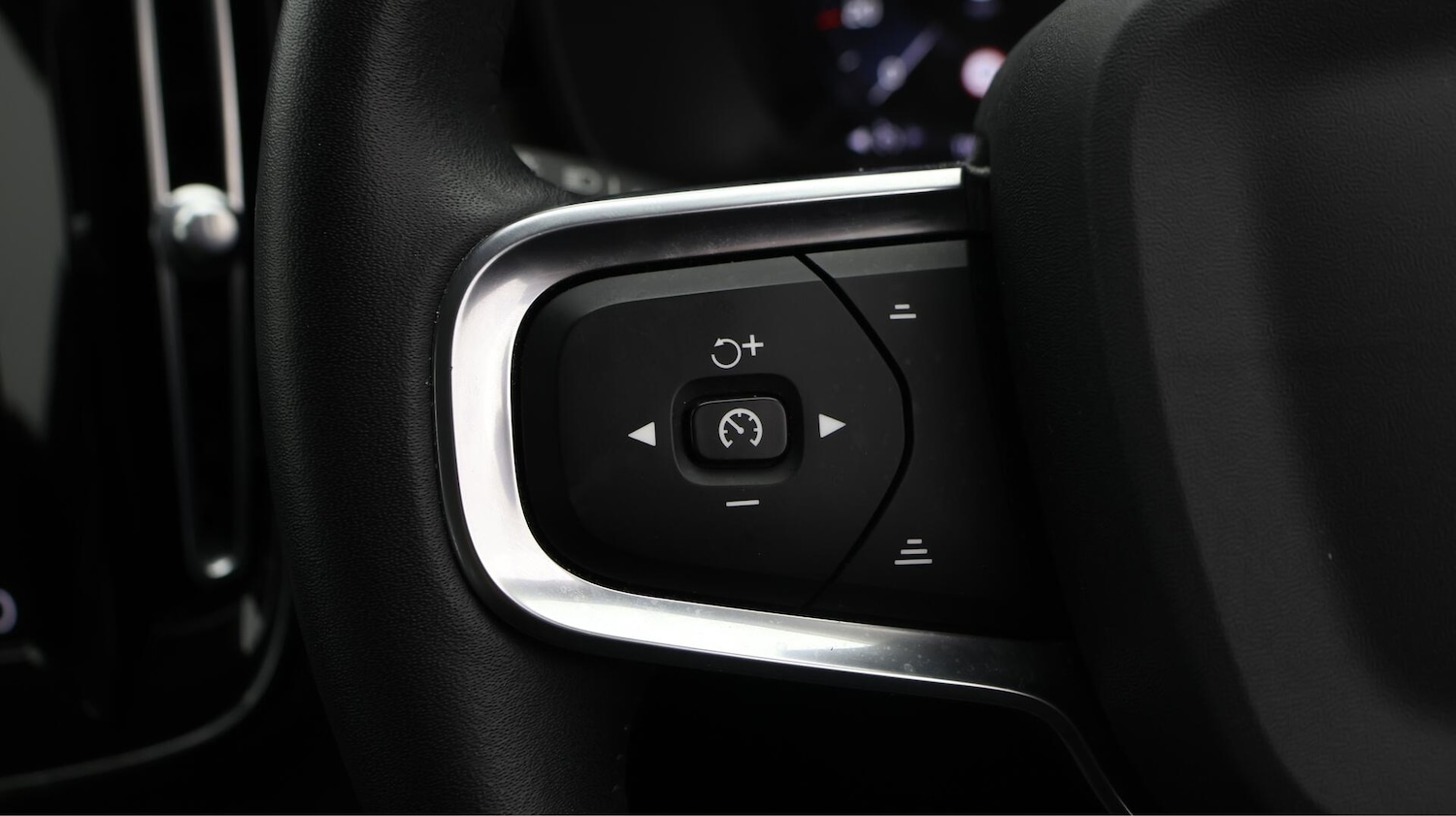 Used Volvo XC40 2020 for sale - 76246767: Photo 24