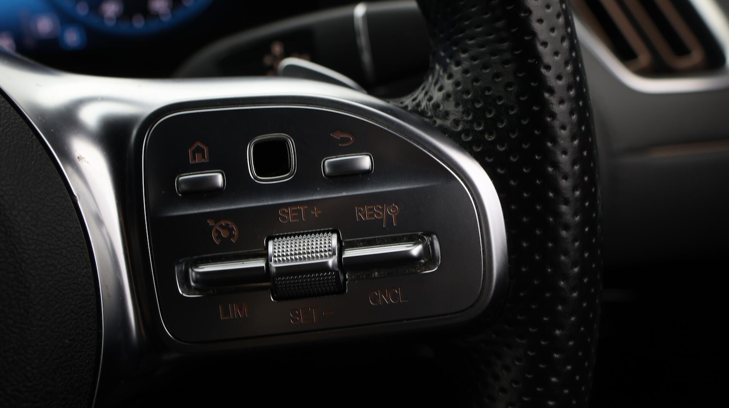 Used Mercedes-Benz EQC 2021 for sale - 76380923: Photo 24