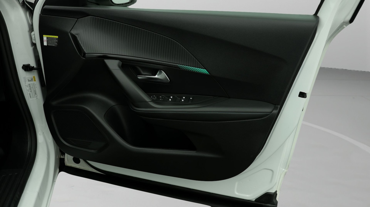 Used Peugeot E-2008 2022 for sale - 78008415: Photo 15