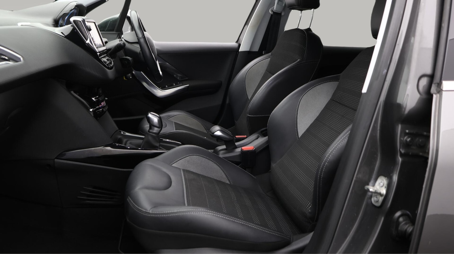 Used Peugeot 2008 for sale - 76485851: Photo 15