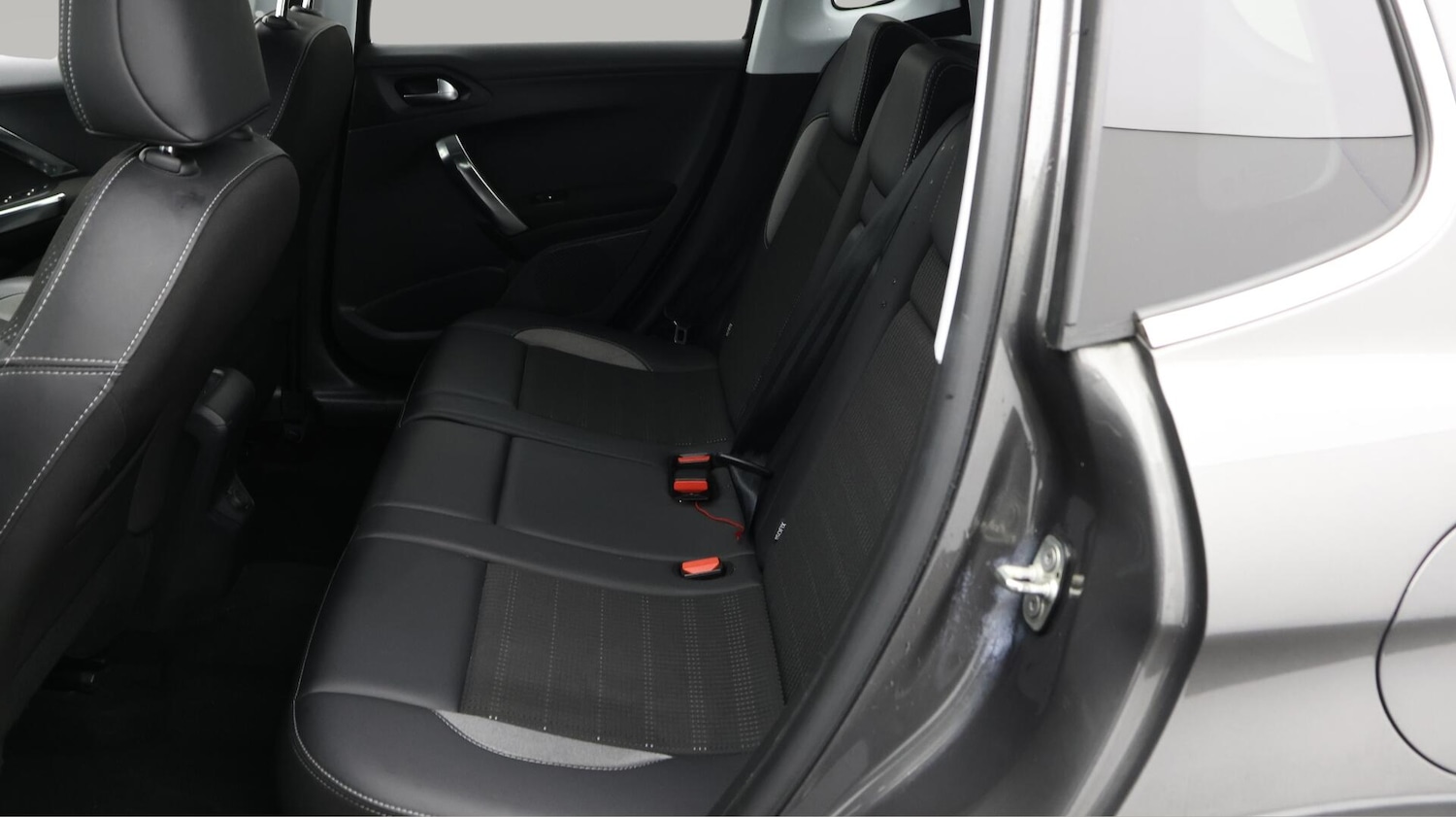 Used Peugeot 2008 for sale - 76485851: Photo 17