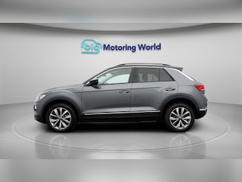 Used Volkswagen T-Roc 2021 for sale - 78852840: Photo