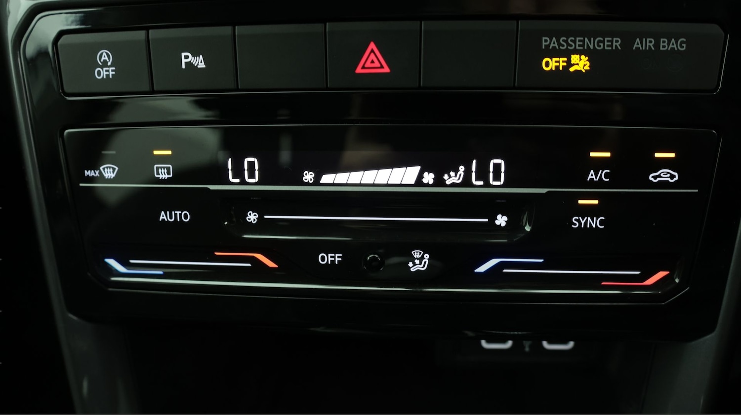 Used Volkswagen T-Cross 2023 for sale - 77593220: Photo 12