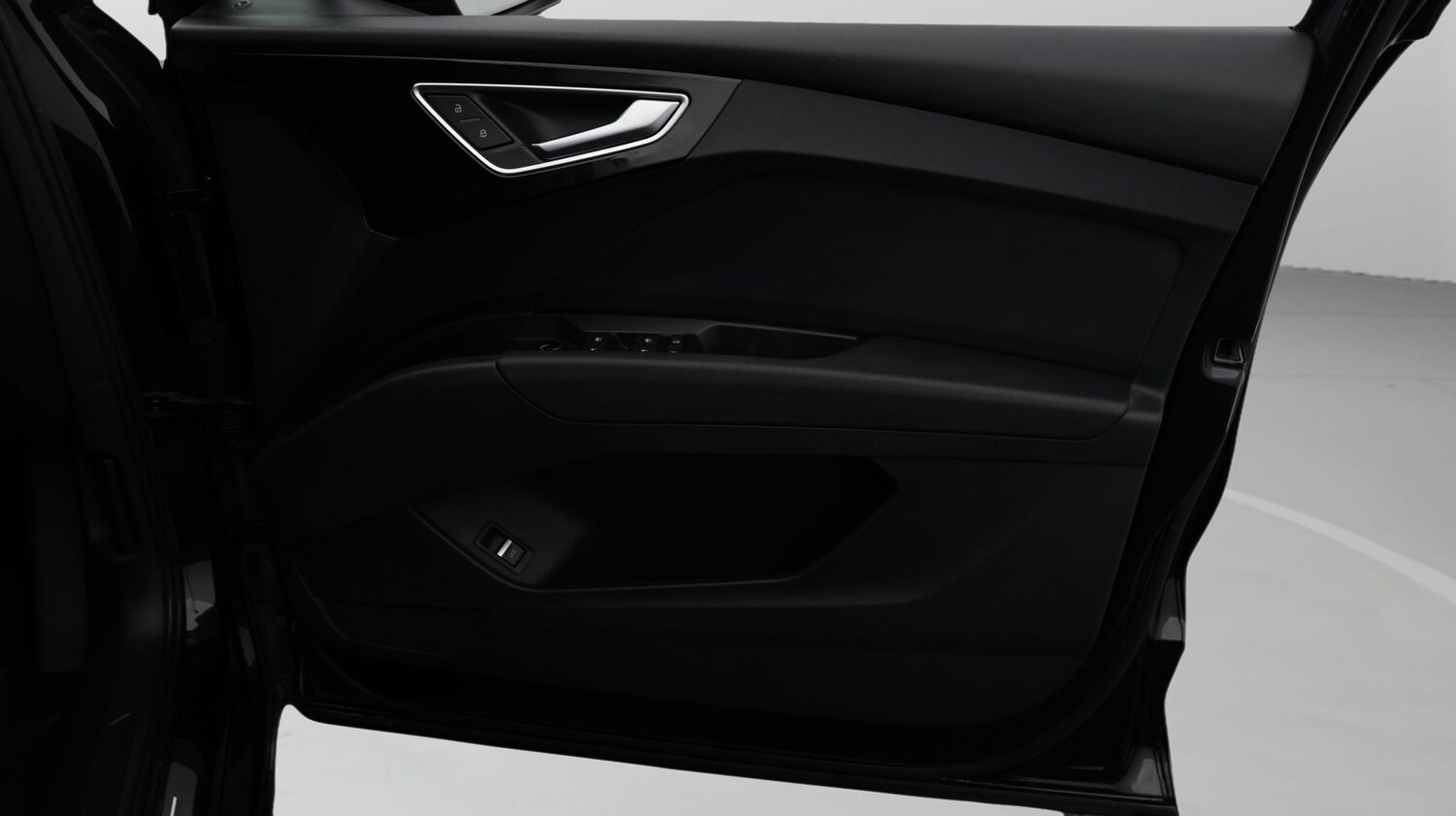 Used Audi Q4 e-tron 2023 for sale - 77662633: Photo 15